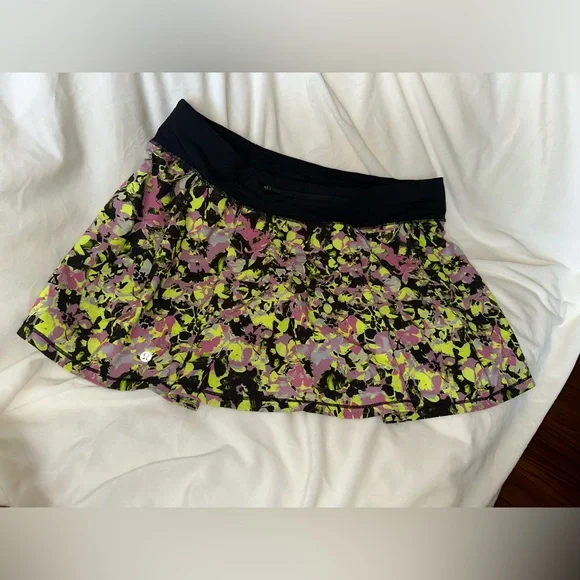 BNWOT LuLuLemon Pace Rival Skirt. Inflected Highlight Yellow/Black. Size 14 Tall - Picture 2 of 9